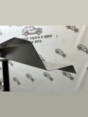 Правый внутренний ремонтный порог (ответка) ПОРОГИ-АВТО (холоднокатаная сталь 1 мм) Toyota Land Cruiser  200 (2007-2021) дорестайлинг, 1-ый рестайлинг, 2-ой рестайлинг