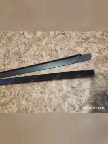 Водостоки лобового стекла Стрелка11  (черные) Geely Monjaro (2022-2025)