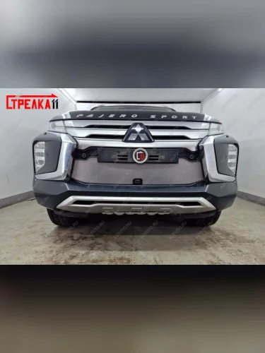 Защита радиатора (с камерой) Стандарт Стрелка11 (хром) Mitsubishi Pajero Sport QF рестайлинг (2019-2022)