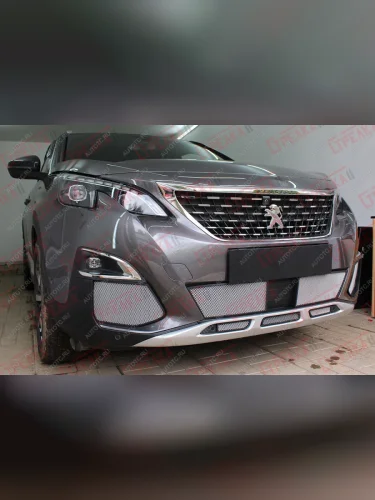 Защита радиатора (боковые) Стрелка11 Стандарт (хром) Peugeot 3008 2 C1A,C2A доресайлинг (2016-2020)