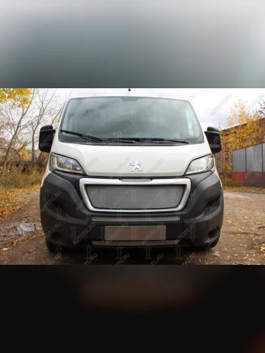 Защита радиатора (верх) Стрелка11 Стандарт (хром) Peugeot Boxer 290 (2014-2025)
