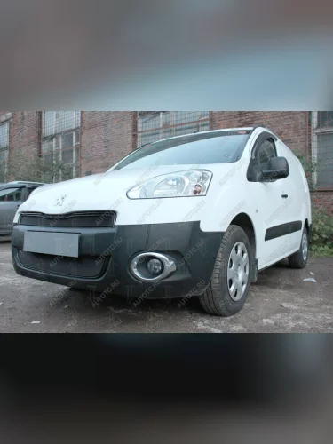 Защита радиатора (2 части) Стрелка11 Стандарт (черная) Peugeot Partner  B9 (2012-2015) 1-ый рестайлинг