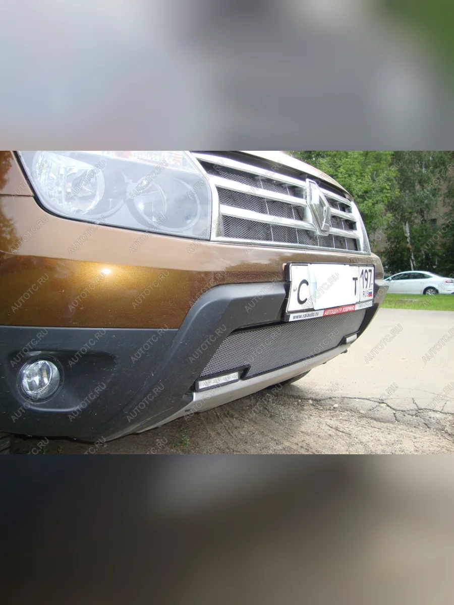 Защита радиатора ( с вырезом под ДХО) Стрелка11 Стандарт Renault Duster HS дорестайлинг (2010-2015) (хром)  в Керчи Республика Крым