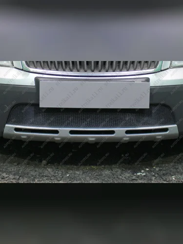 Защита радиатора Стрелка11 Стандарт (черная) Skoda Octavia A5 дорестайлинг универсал (2004-2008)