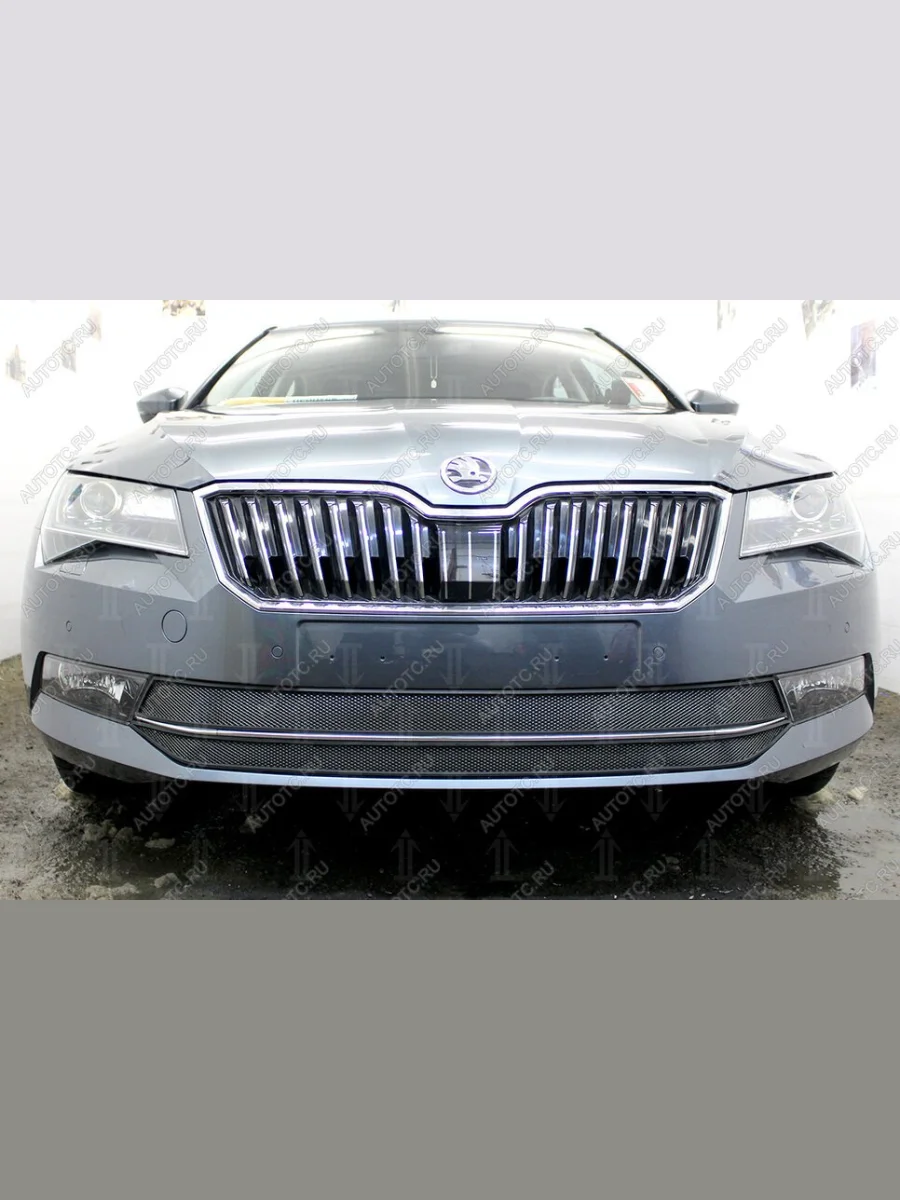 Защита радиатора (2 части) Стрелка11 Стандарт Skoda Superb B8 (3V) лифтбэк дорестайлинг (2015-2019) (черная)  в Перми Пермском крае