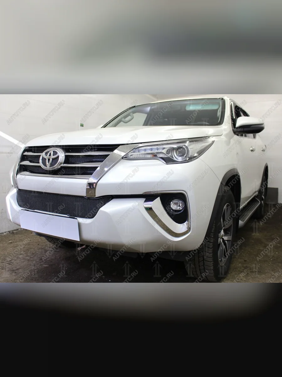 Защита радиатора (верх) (Black Onyx) Стрелка11 PREMIUM Toyota Fortuner AN160 рестайлинг (2020-2025) (черная)  в Перми Пермском крае