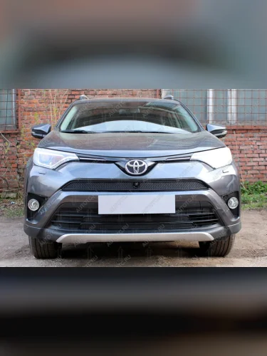 Защита радиатора (верх) (с камерой) Стрелка11 PREMIUM (черная) Toyota RAV4 XA40 5 дв. рестайлинг (2015-2019)