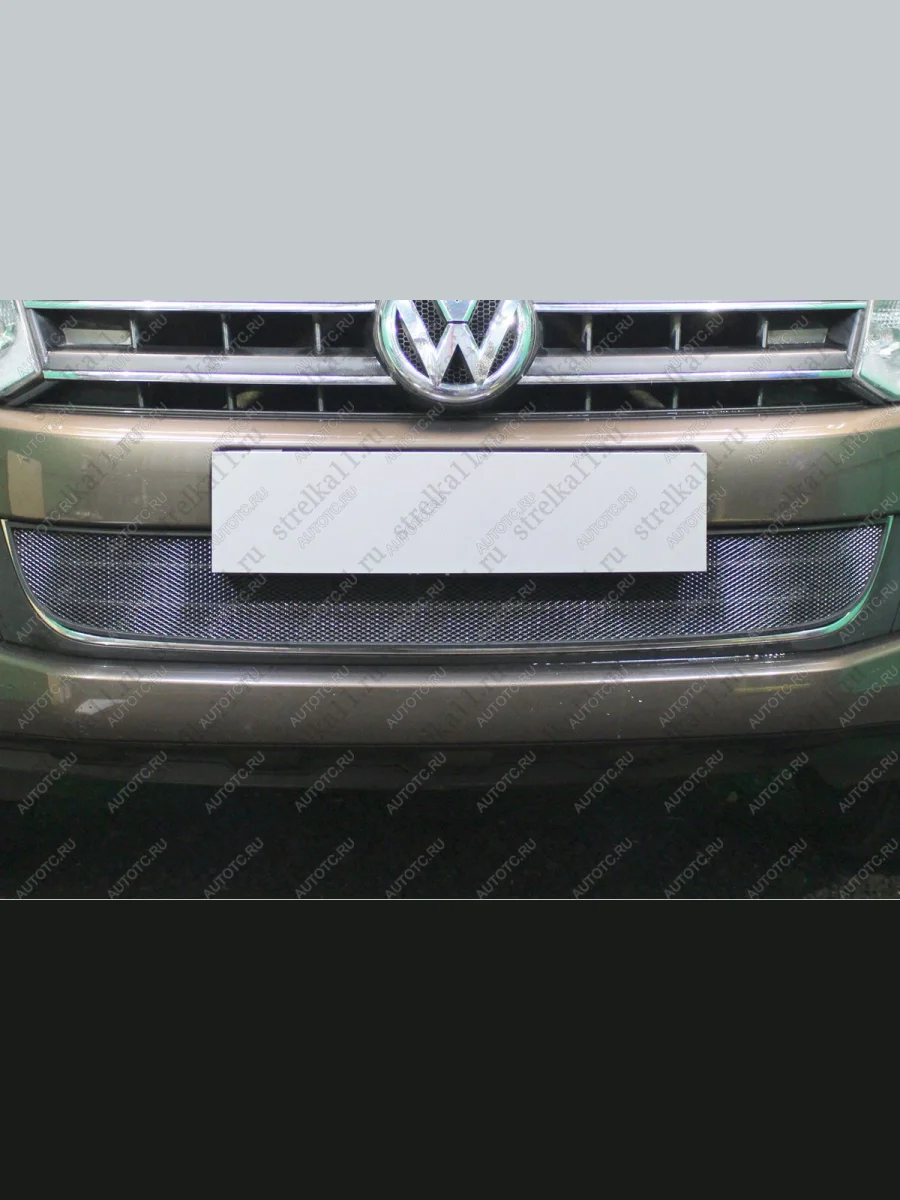 Защита радиатора (с 3-мя горизонтальными ребрами жесткости) Стрелка11 Стандарт Volkswagen Amarok дорестайлинг (2009-2016) (черная)  в Самаре Самарской области