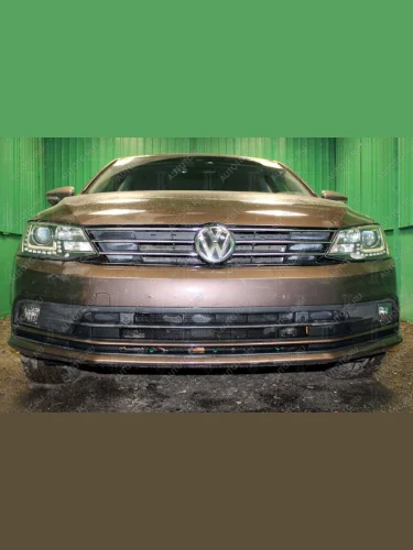 Защита радиатора (3 части с парктроником) Стрелка11 Стандарт (черная) Volkswagen Jetta A6 седан рестайлинг (2015-2018)