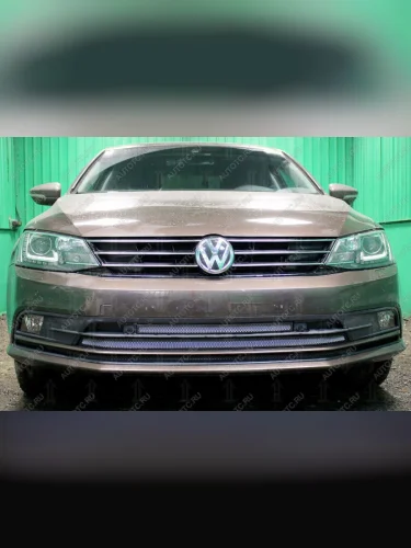 Защита радиатора (3 части с парктроником) Стрелка11 Стандарт (хром) Volkswagen Jetta A6 седан рестайлинг (2015-2018)