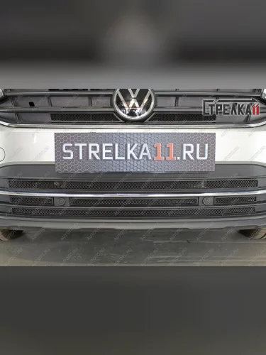 Защита радиатора (верх) Стрелка11 Стандарт (черная) Volkswagen Tiguan Mk2 рестайлинг (2020-2022)