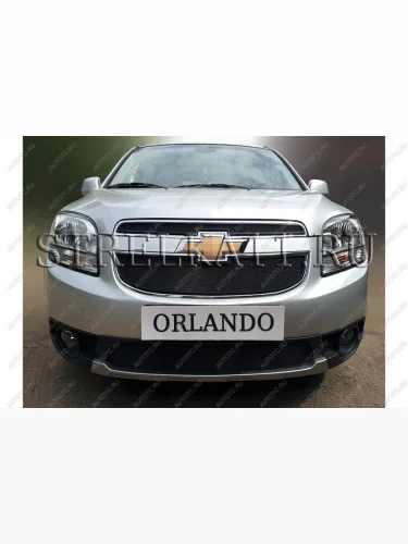 Зимняя заглушка решетки радиатора (середина) Стрелка11 (черная) Chevrolet Orlando (2011-2018)