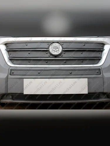 Зимняя заглушка решетки радиатора (низ) Стрелка11 (черная) Fiat Ducato 290 (2014-2025)