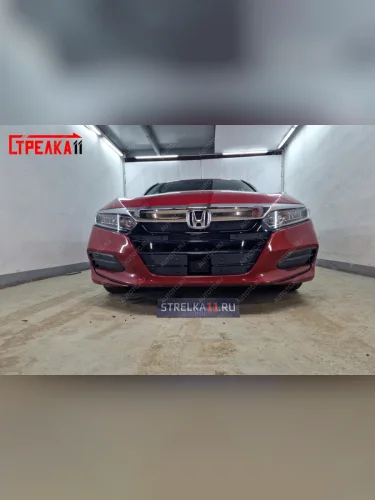 Зимняя заглушка решетки радиатора (верх 4 части) Стрелка11 (черная) Honda Accord 10 CV (2019-2022)