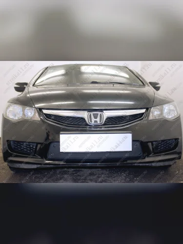 Зимняя заглушка решетки радиатора Стрелка11 (черная) Honda Civic FN купе рестайлинг (2008-2012)