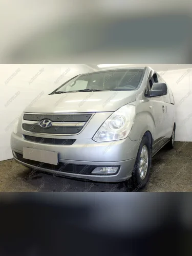 Зимняя заглушка решетки радиатора (низ) Стрелка11 (установка с защитной сеткой) Hyundai Starex/Grand Starex/H1 TQ дорестайлинг (2007-2013)