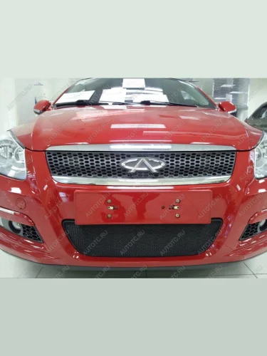 Зимняя заглушка решетки радиатора Стрелка11 (черная) Chery Tiggo T11 дорестайлинг (2005-2013)