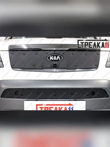 Зимняя заглушка решетки радиатора (с камерой верх) Стрелка11 (черная) KIA Mohave HM рестайлинг (2017-2020)