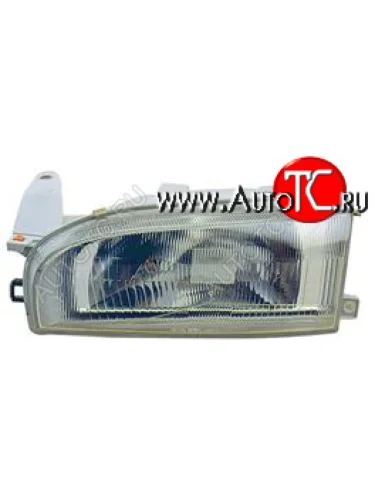 Правая фара BodyParts Toyota Corolla E110 седан дорестайлинг (1991-1995)