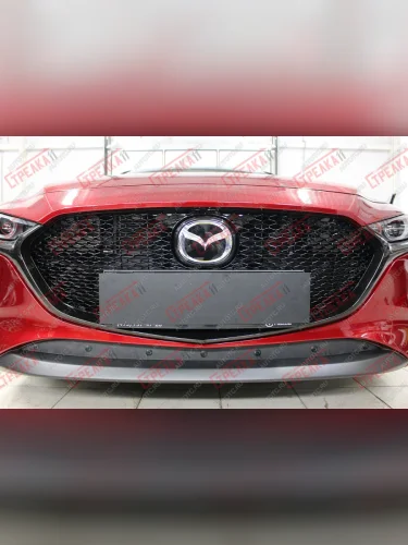 Зимняя заглушка решетки радиатора (низ) Стрелка11 (черная) Mazda 3/Axela BP хэтчбэк (2019-2025)