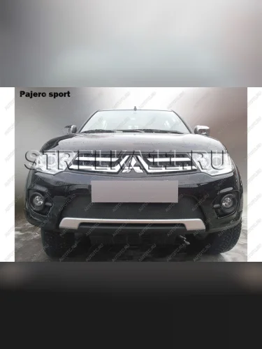 Зимняя заглушка решетки радиатора (Калуга) Стрелка11 (черная) Mitsubishi Pajero Sport PB рестайлинг (2013-2017)