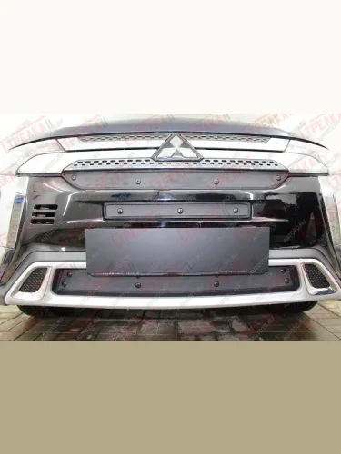Зимняя заглушка решетки радиатора (верх, 2 части) Стрелка11 (черная) Mitsubishi Outlander GF 3-ий рестайлинг (2018-2022)