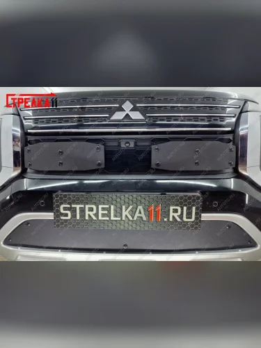 Зимняя заглушка решетки радиатора (низ) Стрелка11 (черная) Mitsubishi Outlander GN (2021-2025)