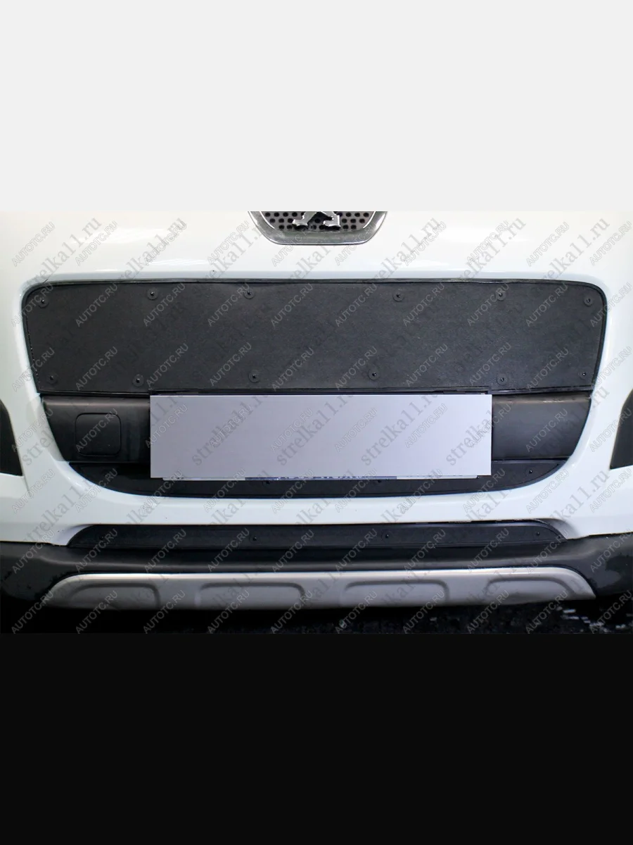 Зимняя заглушка решетки радиатора (низ) Стрелка11 Peugeot 3008 дорестайлинг (2009-2013) (черная)  в Керчи Республика Крым