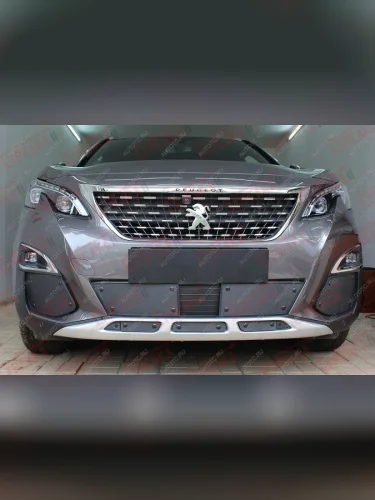 Зимняя заглушка решетки радиатора (боковые) Стрелка11 (черные) Peugeot 3008 2 C1A,C2A доресайлинг (2016-2020)