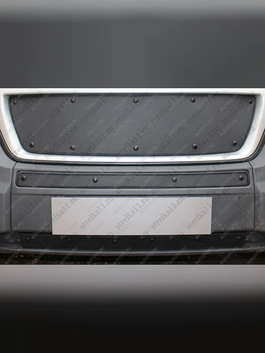 Зимняя заглушка решетки радиатора (верх) Стрелка11 Peugeot Boxer 290 (2014-2025) (черная)  в Самаре Самарской области