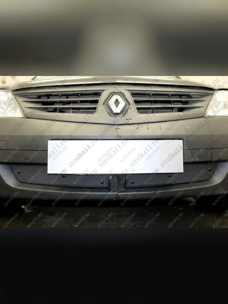 Зимняя заглушка решетки радиатора (низ) Стрелка11 Renault Logan 1 дорестайлинг (2004-2010) (черная)  в Самаре Самарской области