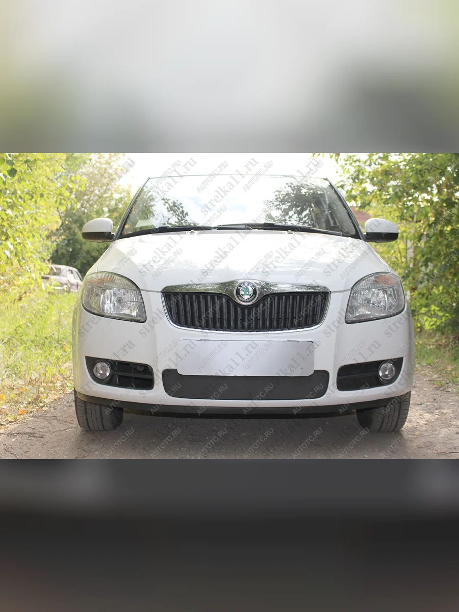 Зимняя заглушка решетки радиатора (низ) Стрелка11 Skoda Fabia Mk2 хэтчбэк дорестайлинг (2007-2010) (черная)  в Керчи Республика Крым