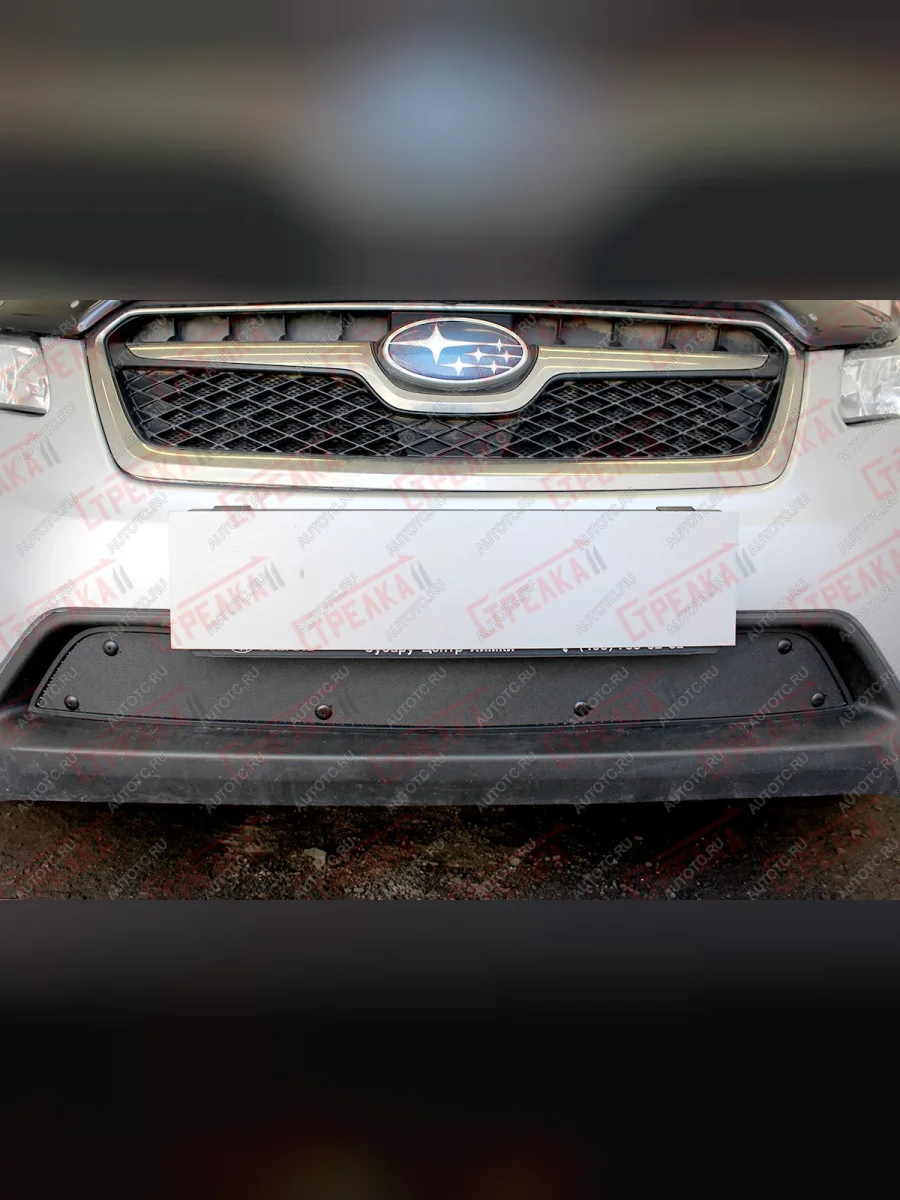 Зимняя заглушка решетки радиатора Стрелка11 Subaru XV GP/G33 дорестайлинг (2012-2016) (черная)  в Самаре Самарской области