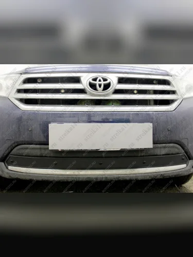 Зимняя заглушка решетки радиатора Стрелка11 (черная) Toyota Highlander XU40 рестайлинг (2010-2013)