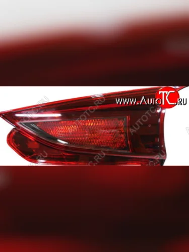 Правый фонарь (внутренний) DEPO Mazda 3/Axela BM дорестайлинг, хэтчбэк (2013-2016)