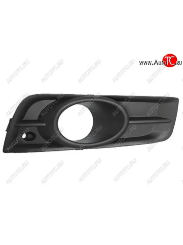 Правая решетка переднего бампера (с отверстием под ПТФ, пр-во Китай) BODYPARTS Chevrolet Cruze J305 хэтчбек дорестайлинг (2009-2012)