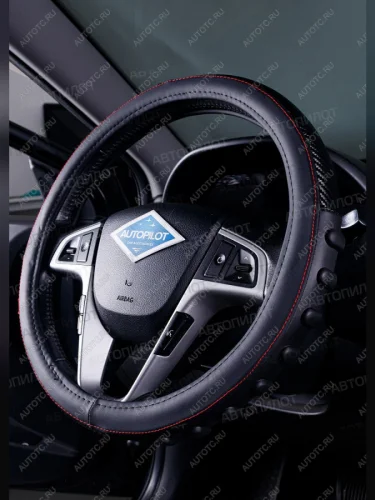  Оплётка на руль (37-39см BLW-011 кож/зам+карбон ) Автопилот Opel Astra H универсал рестайлинг (2007-2015) (черный/строчка красная)