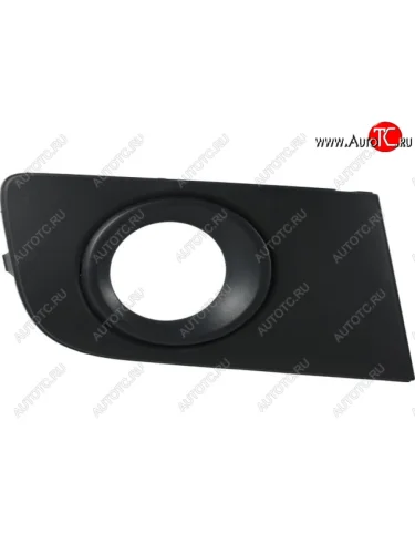 Правая решетка переднего бампера (с отверстием под ПТФ, пр-во Китай) BODYPARTS Volkswagen Amarok дорестайлинг (2009-2016)