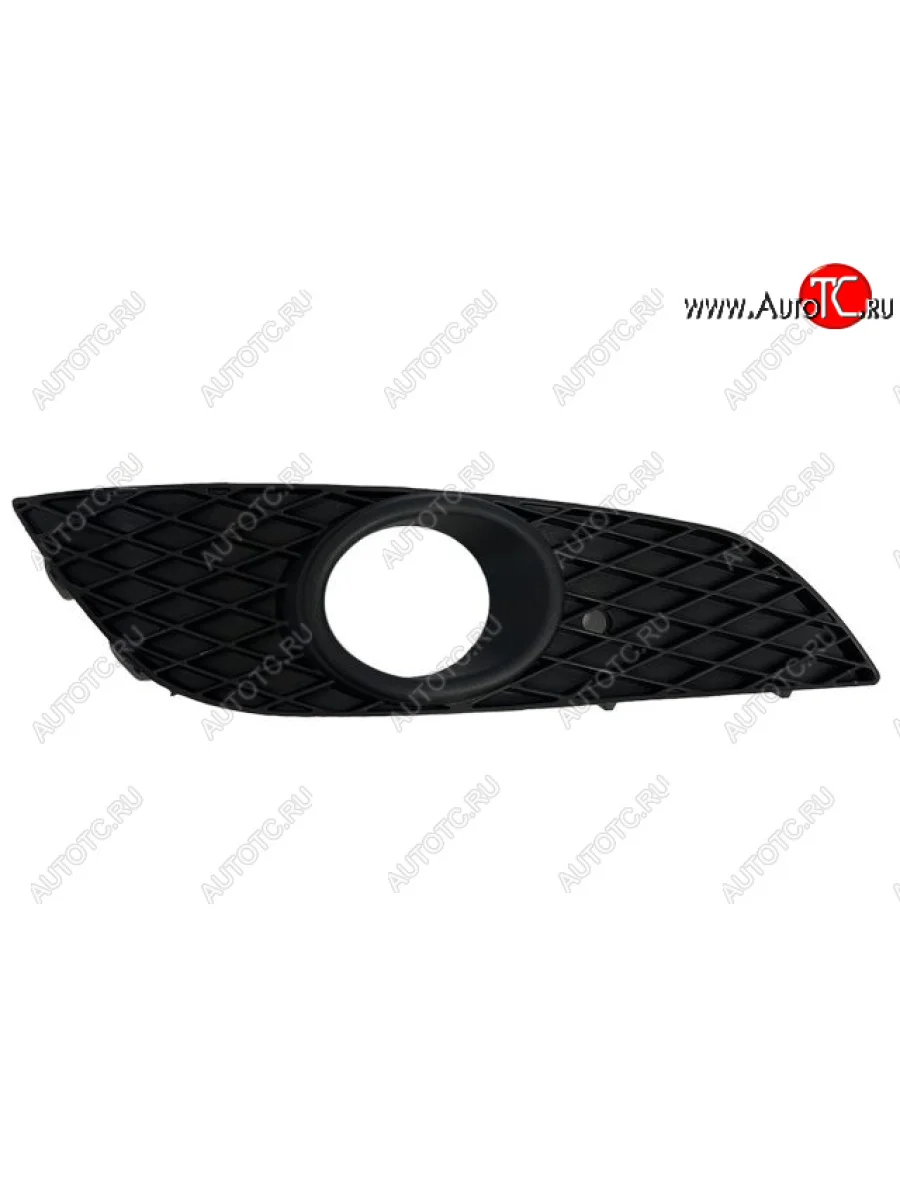 Правая решетка переднего бампера (с отверстием под ПТФ, пр-во Китай) CHINA Opel Astra H седан рестайлинг (2007-2009)  в Самаре Самарской области