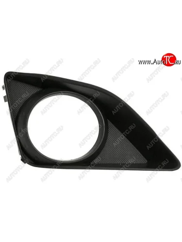 Правая решетка переднего бампера (с отверстием под ПТФ, пр-во Китай) CHINA Toyota Corolla E150 седан дорестайлинг (2006-2010)