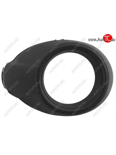 Правая решетка переднего бампера (с отверстием под ПТФ, пр-во Тайвань) TYG Ford Focus 3 седан дорестайлинг (2011-2015)