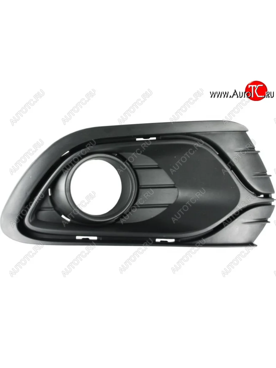 Правая решетка переднего бампера (с отверстием под ПТФ, пр-во Тайвань) PULO Renault Logan 2 дорестайлинг (2014-2018)  в Перми Пермском крае