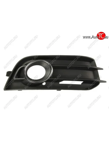 Правая решетка переднего бампера (с отверстием под ПТФ, пр-во Тайвань) API Audi A1 8X1 хэтчбэк 3 дв. дорестайлинг (2010-2014)