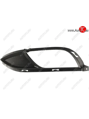 Правая решетка переднего бампера (с отверстием под ПТФ, пр-во Тайвань) TYG KIA Cerato 3 YD дорестайлинг седан (2013-2016)