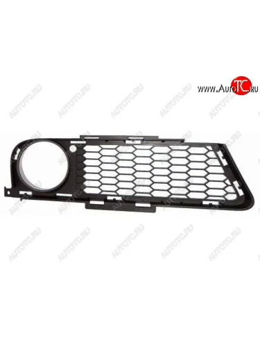 Правая решетка переднего бампера (с отверстием под ПТФ, пр-во Китай) BODYPARTS BMW 3 серия E90 седан дорестайлинг (2004-2008)