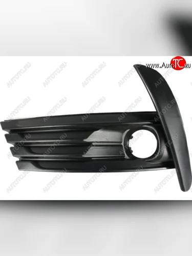 Левая решетка переднего бампера (с отверстием под ПТФ, пр-во Китай) CHINA Toyota Corolla E180 рестайлинг (2016-2019)