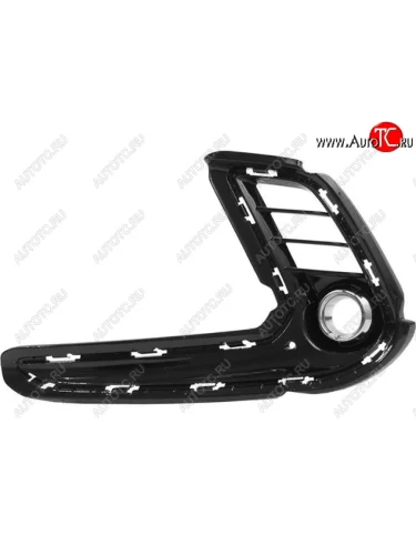 Левая решетка переднего бампера (с отверстием под ПТФ, пр-во Китай) BodyParts Hyundai Elantra AD дорестайлинг (2016-2019)