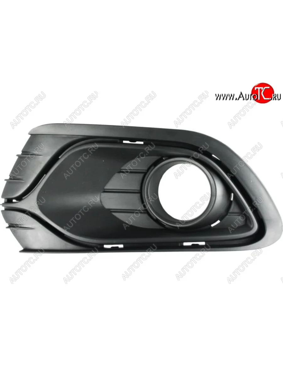 Левая решетка переднего бампера (с отверстием под ПТФ, пр-во Китай) CHINA Renault Logan 2 дорестайлинг (2014-2018)  в Керчи Республика Крым