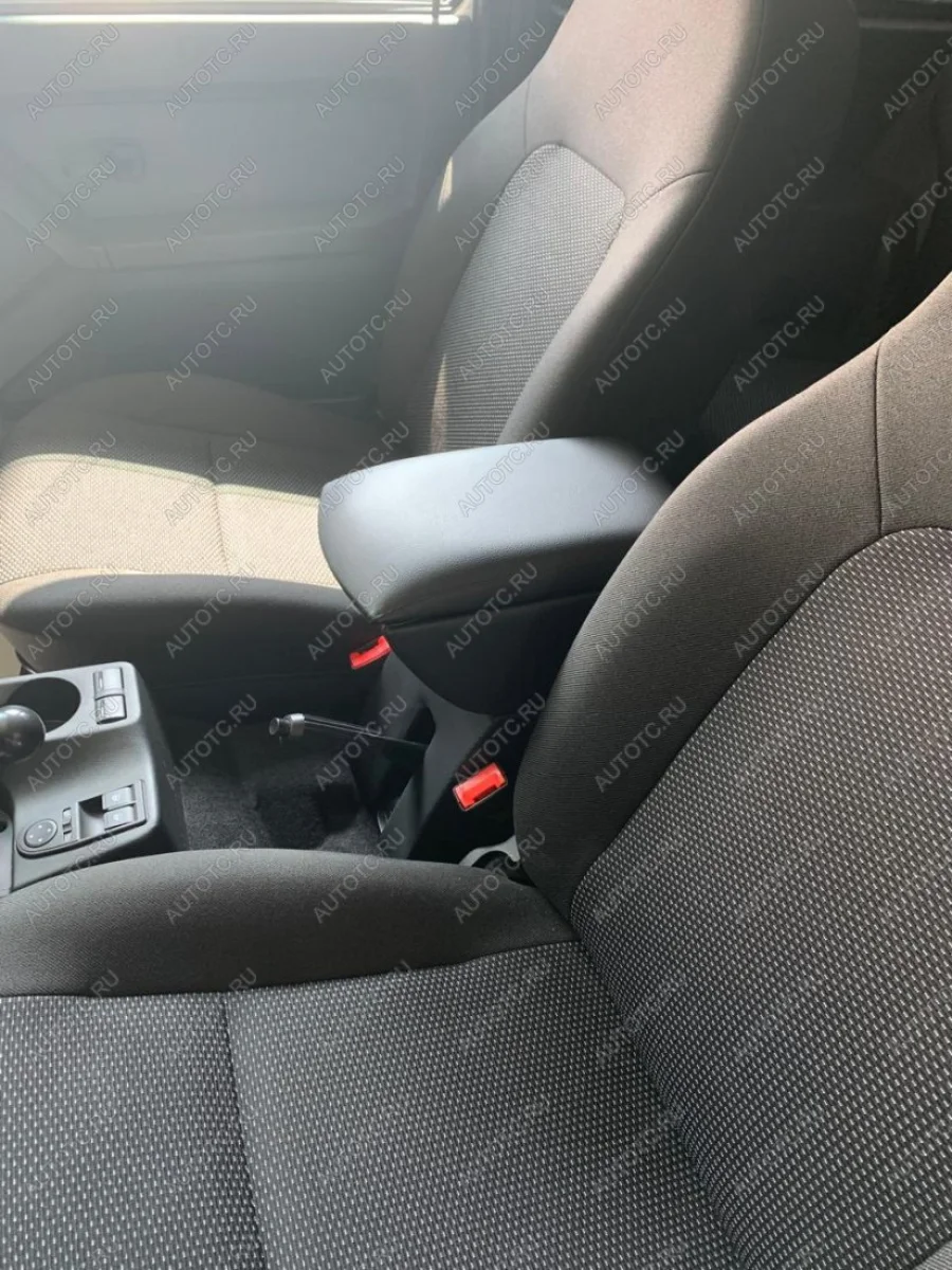 Подлокотники в салон (Люкс Классика гладкий экокожа) Автопилот Лада ВАЗ нива 4х4 2121 (Legend) 3 дв. 2-ой рестайлинг (2021-2025) (черный)  в Воронеже Воронежской области