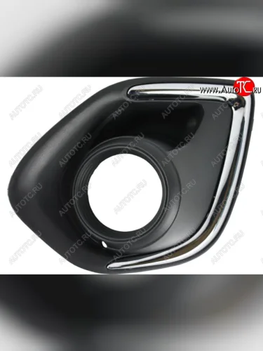 Левая вставка переднего бампера (с отверстием под ПТФ, пр-во Китай) BodyParts (молдинг хром) Mitsubishi ASX 1-ый рестайлинг (2013-2016)